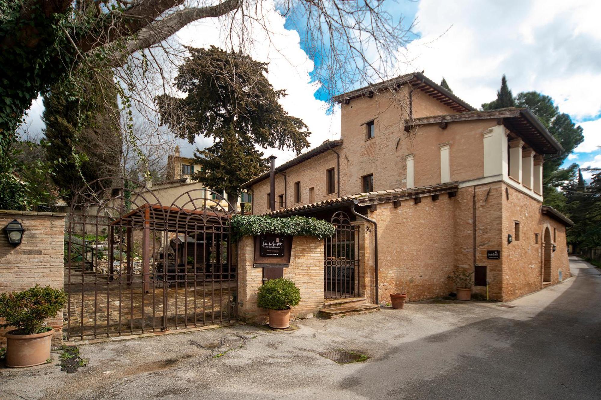 La Maesta Antica Dimora Di Campagna Villa Foligno Ngoại thất bức ảnh